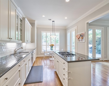 4028 Gramercy Street - Photo Thumbnail 17