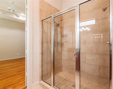 4040 Center Street - Photo Thumbnail 15