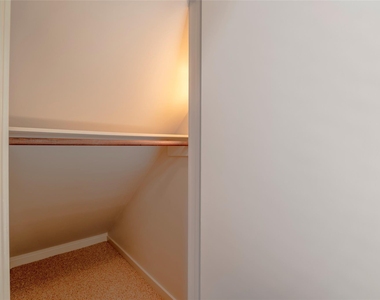 4040 Center Street - Photo Thumbnail 21