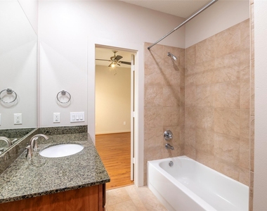 4040 Center Street - Photo Thumbnail 19