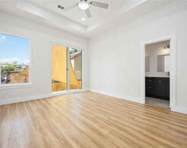 7614 Avenue L - Photo Thumbnail 19