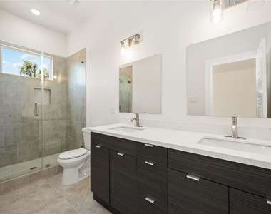 7614 Avenue L - Photo Thumbnail 23