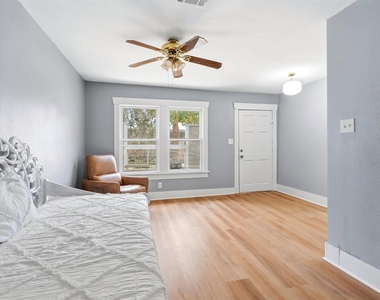 304 Bomar Street - Photo Thumbnail 8
