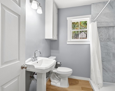 304 Bomar Street - Photo Thumbnail 11
