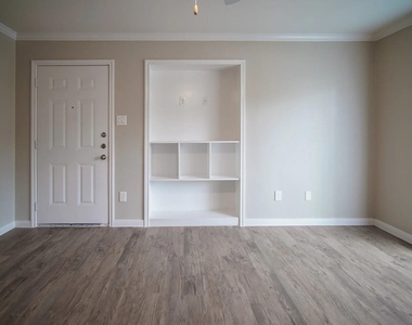 8455 Will Clayton Parkway - Photo Thumbnail 11