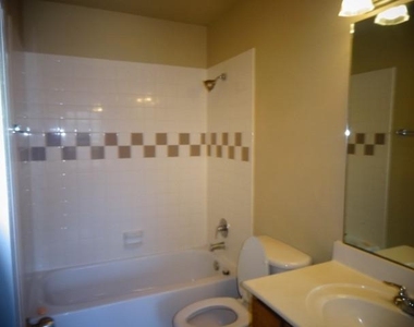 107 Yegua Circle - Photo Thumbnail 9