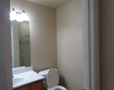 107 Yegua Circle - Photo Thumbnail 6