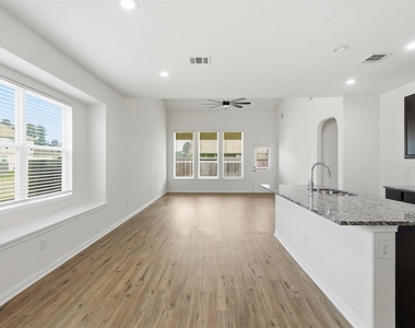 3503 Cannon Drive - Photo Thumbnail 4