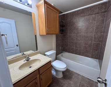 151 Forest Heights Lane - Photo Thumbnail 16