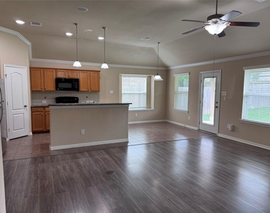 151 Forest Heights Lane - Photo Thumbnail 7