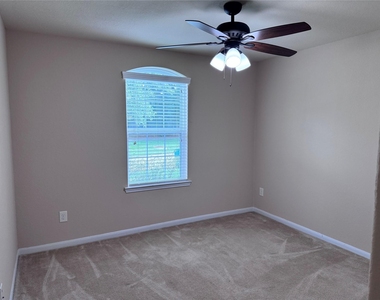 151 Forest Heights Lane - Photo Thumbnail 15