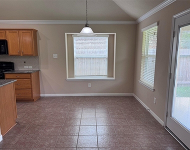 151 Forest Heights Lane - Photo Thumbnail 9