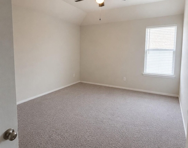 21275 Catalina Palm Drive - Photo Thumbnail 8