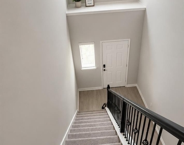 21275 Catalina Palm Drive - Photo Thumbnail 6
