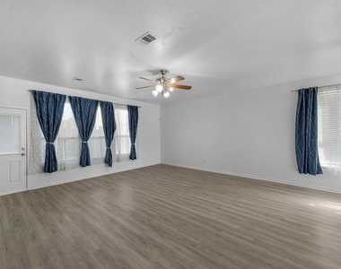 4810 Jarl Court - Photo Thumbnail 6