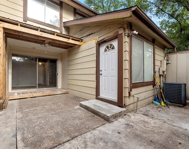 12528 Wellington Park Drive - Photo Thumbnail 21