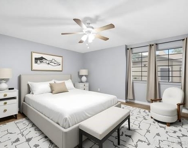 12528 Wellington Park Drive - Photo Thumbnail 5
