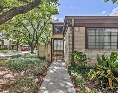 12528 Wellington Park Drive - Photo Thumbnail 1