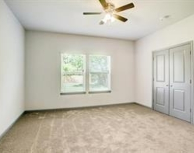 3621 Fuqua Street - Photo Thumbnail 6