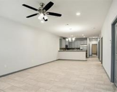3621 Fuqua Street - Photo Thumbnail 3