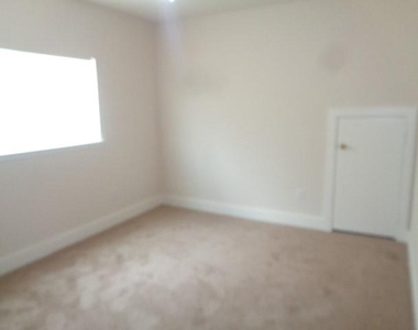 231 Silver Mist - Photo Thumbnail 15