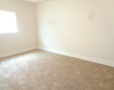 231 Silver Mist - Photo Thumbnail 18