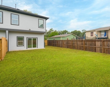 890 Lucky Street - Photo Thumbnail 44