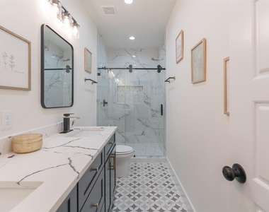 890 Lucky Street - Photo Thumbnail 31