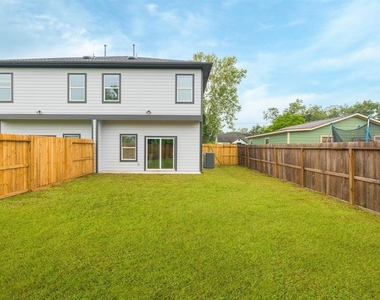 890 Lucky Street - Photo Thumbnail 45