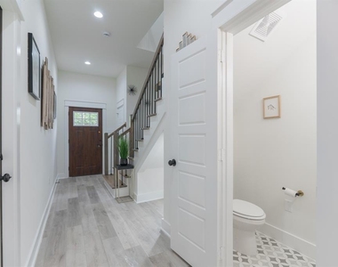 890 Lucky Street - Photo Thumbnail 20