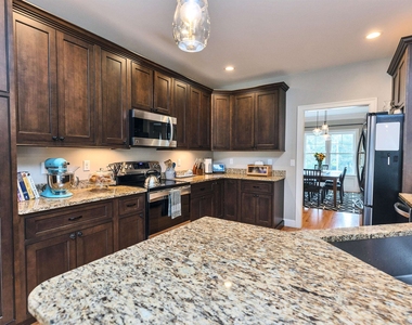 297 Merritt Nyberg - Photo Thumbnail 28