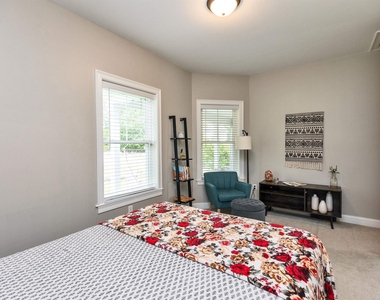297 Merritt Nyberg - Photo Thumbnail 45