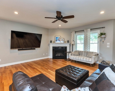 297 Merritt Nyberg - Photo Thumbnail 19