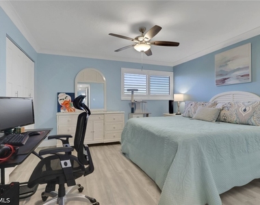 2121 Collier Avenue - Photo Thumbnail 11