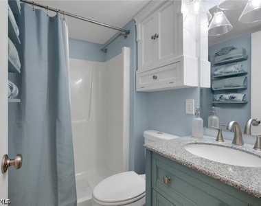 2121 Collier Avenue - Photo Thumbnail 14