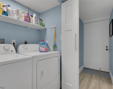2121 Collier Avenue - Photo Thumbnail 18