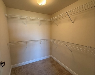 3969 Pomodoro Circle - Photo Thumbnail 6