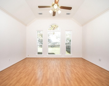 4323 Magnolia Lane - Photo Thumbnail 23