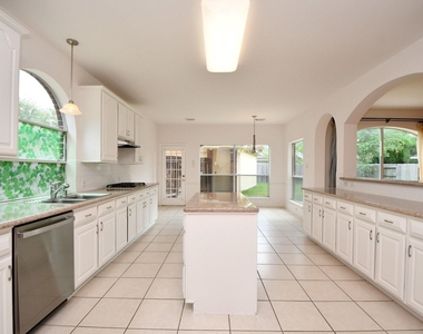 4323 Magnolia Lane - Photo Thumbnail 19