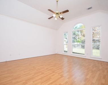 4323 Magnolia Lane - Photo Thumbnail 22