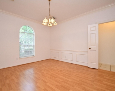 4323 Magnolia Lane - Photo Thumbnail 9