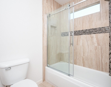 4323 Magnolia Lane - Photo Thumbnail 36
