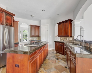 14115 Norhill Pointe Drive - Photo Thumbnail 21