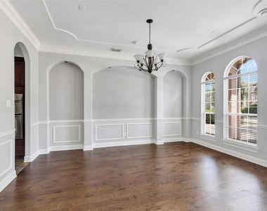14115 Norhill Pointe Drive - Photo Thumbnail 12