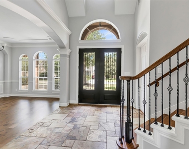 14115 Norhill Pointe Drive - Photo Thumbnail 11
