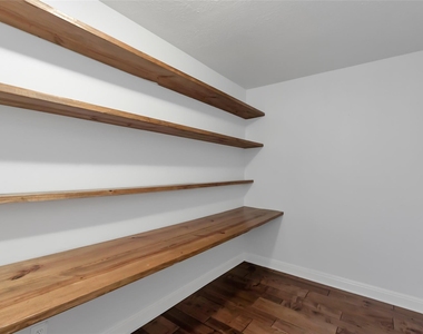 14115 Norhill Pointe Drive - Photo Thumbnail 41