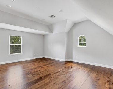 14115 Norhill Pointe Drive - Photo Thumbnail 43