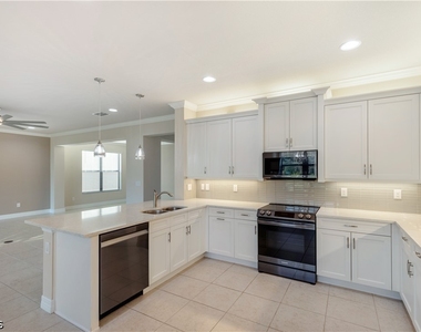 10026 Windy Pointe Court - Photo Thumbnail 18