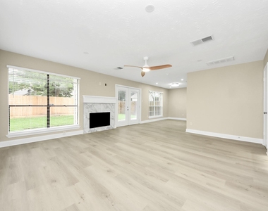 5035 E Pagewick Drive - Photo Thumbnail 8