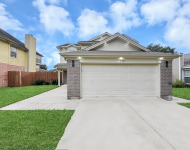 5035 E Pagewick Drive - Photo Thumbnail 3